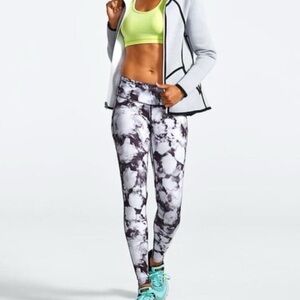 Athleta Floral Black and White Patterned Leggings